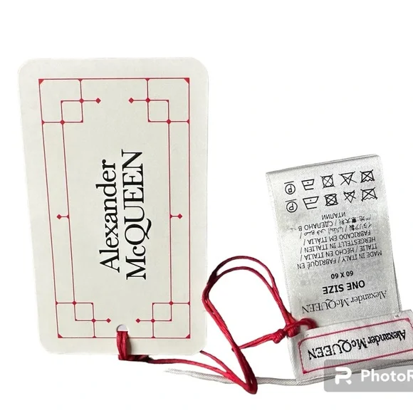 NWT 🍄 Alexander McQueen black mushroom silk square twill scarf - Picture 5 of 10